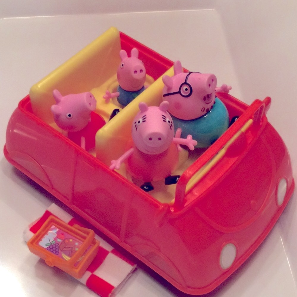 Peppa Pig Collection - Car & Figurines